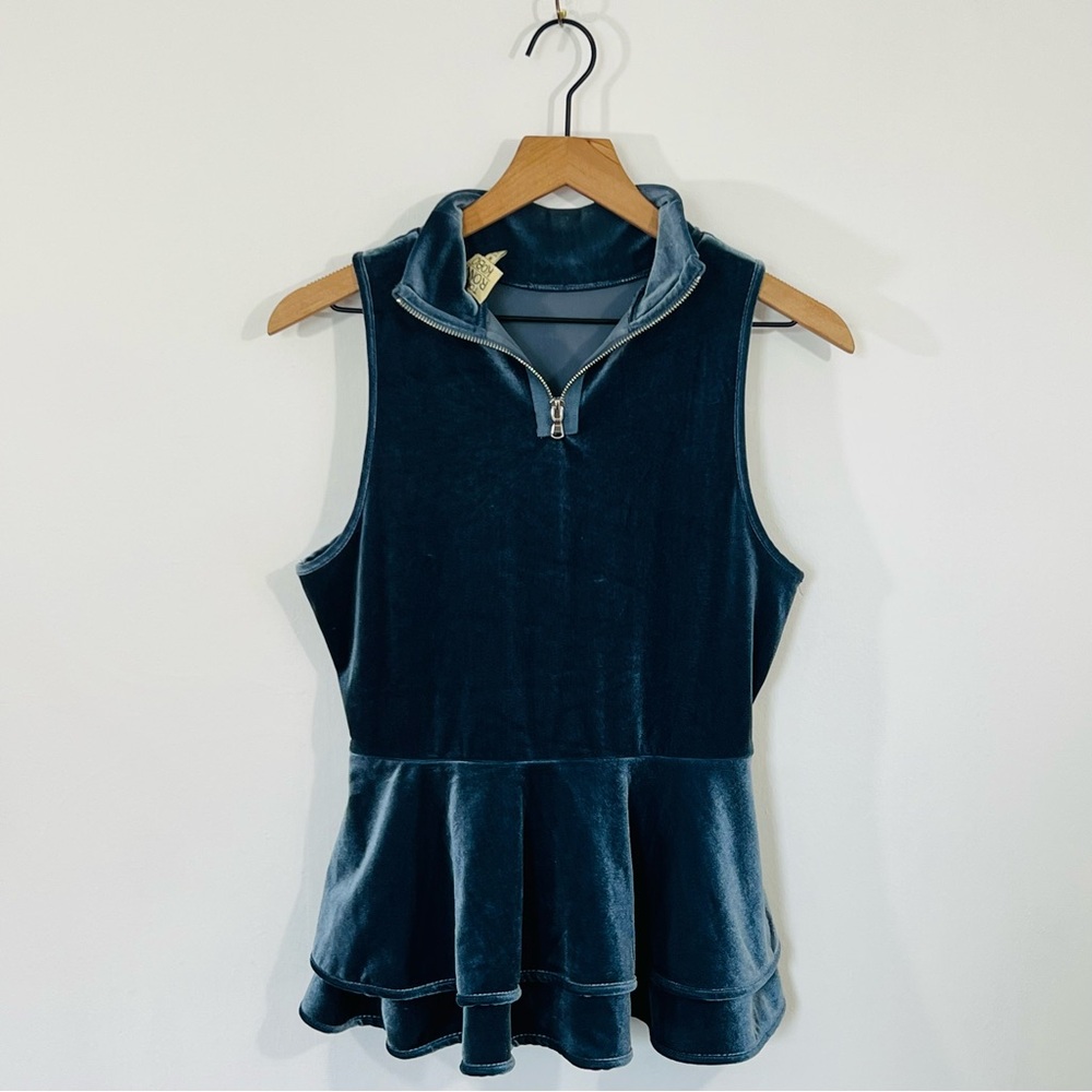 Torn By Ronny Kobo Icy Blue Velvet Sleeveless Gorgeous Peplum Top Size Medium - Picture 8 of 12